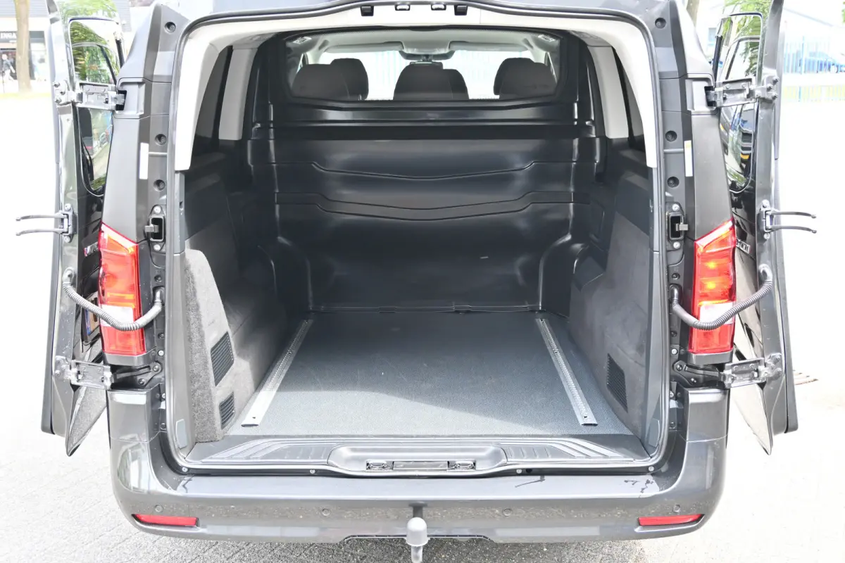 116 CDI DC L3 Pro LED, 2500 kg trekhaak, Navigatie en Smartphone integratie, Etc.