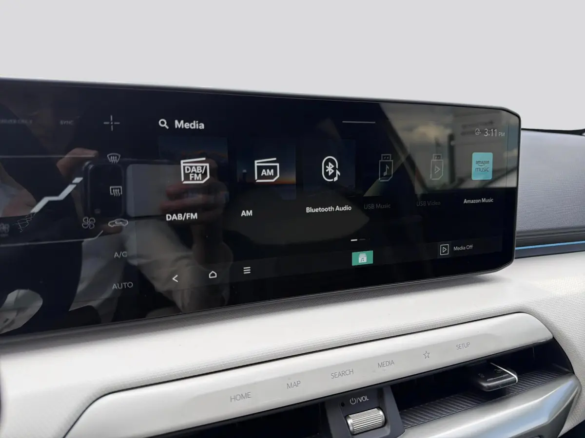GT-Line Business Edition 81.4 kWh | Stoel- en stuurwielverwarming | Adaptieve Cruisecontrol | Privacy glass | Achteruitrijcamera | Elektrisch verstelbare voorstoelen |