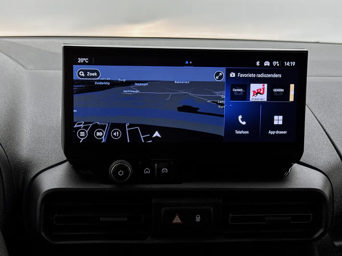 1.5D L1H1 Edition 130pk Navigatie Camera systeem Carplay Cruise control