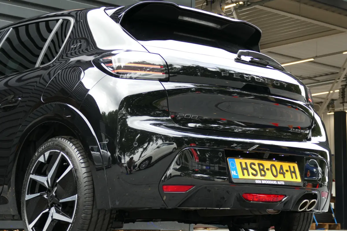 HYBRID 136PK GT AUTOMAAT / NAVI / CLIMA / PDC / 17" LMV / CAMERA V+A / PANO.DAK / FULL-LED / KEYLESS / BLUETOOTH / ADAPT. CRUISECONTROL / 1E EIGENAAR / SCHITTERENDE STAAT !!
