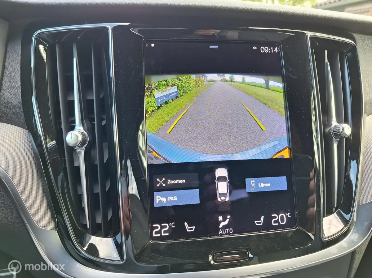 2.0 B3 R-Design NL-Auto ! 1e Eigenaar ! BTW-Auto ! Full-Option ! Thunder Grey Met.