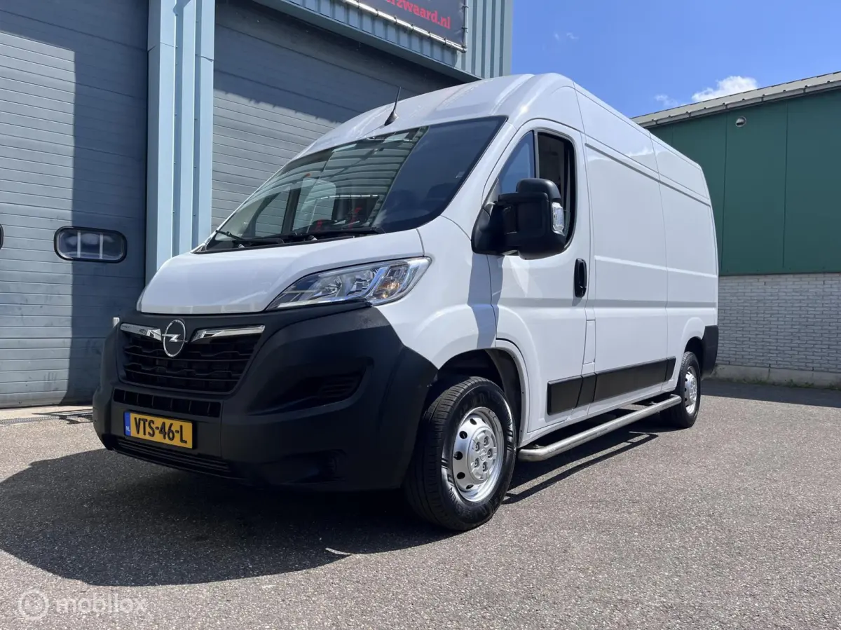 bestel 2.2D 165 Lang Hoog 3.5t 3 Zitplaatsen Trekhaak Navi Airco