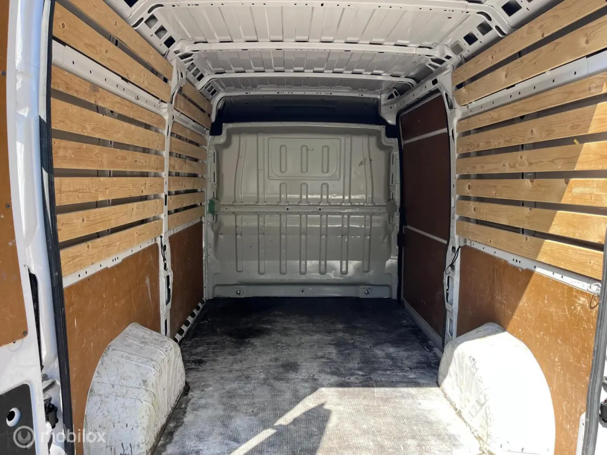bestel 2.2D 165 Lang Hoog 3.5t 3 Zitplaatsen Trekhaak Navi Airco