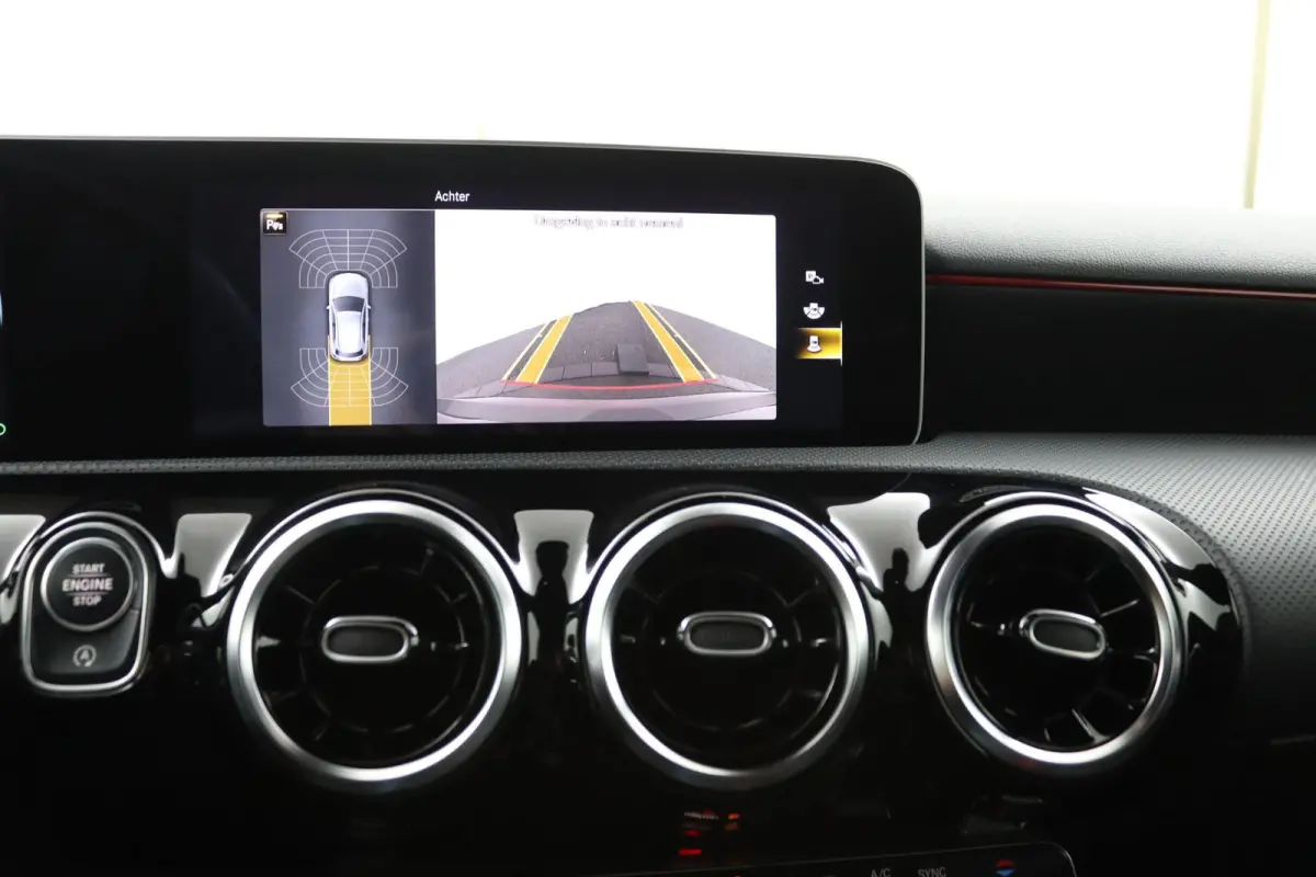 180 Business Solution AMG*NAVI*CAM*CRUISE*LED*TEL*