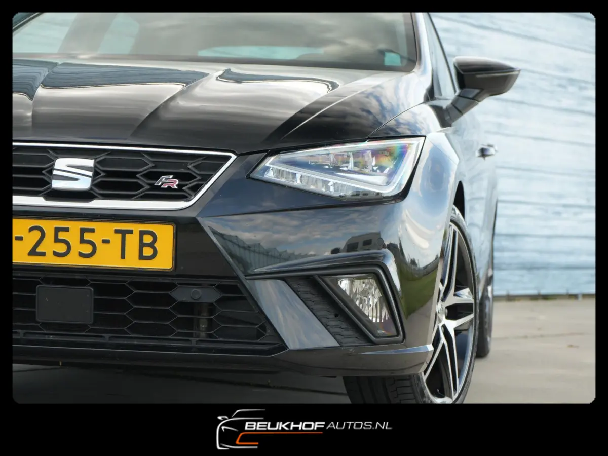 1.0 TSI FR Business Beats Camera Nav VirtualDash