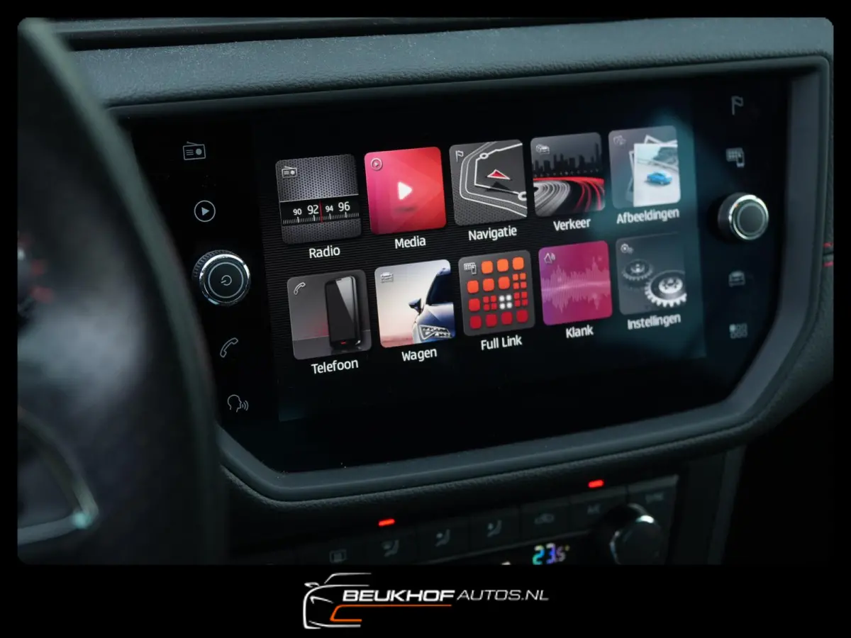 1.0 TSI FR Business Beats Camera Nav VirtualDash