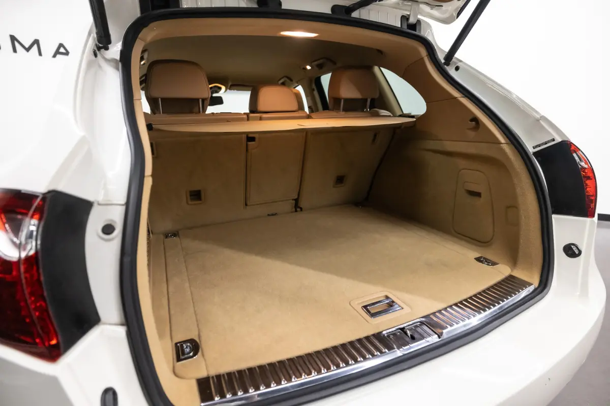 3.0 S Hybrid Btw auto, Fiscale waarde € 8.000,- (€ 28.884,30 Ex B.T.W) DEALER AUTO Dealer auto