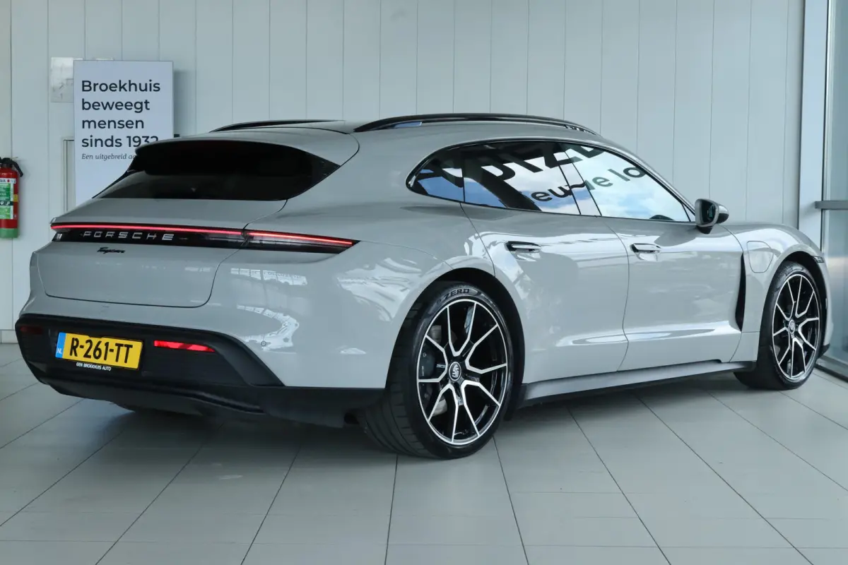 93 kWh ''OP AFSPRAAK'' | Performance Plus | SoH 90% | Adapt. Cruise | Luchtvering | Panoramadak | Stoelverwarming | Camera | Keyless | Memory | Carplay |