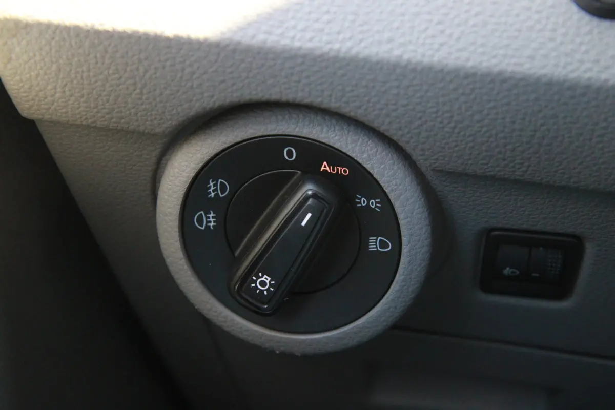 2.0 TDI L2H1 Trendline / App connect / Cruise / Verwarmde voorruit