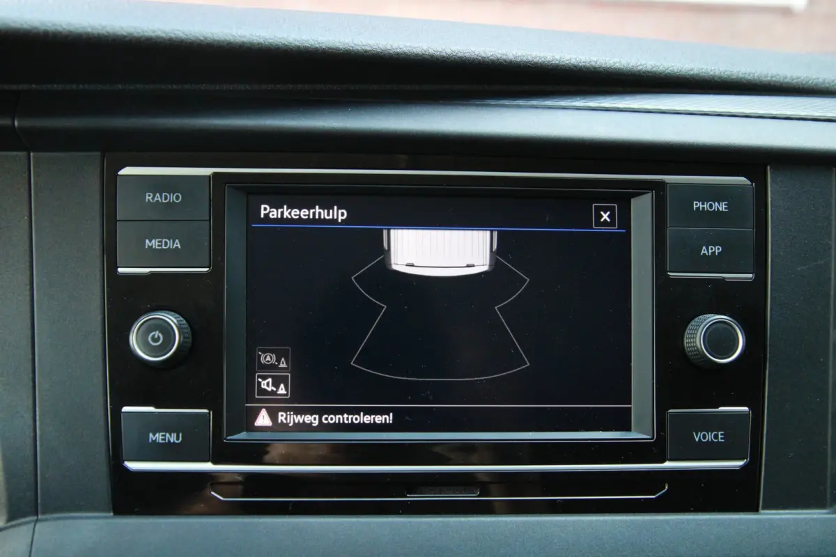 2.0 TDI L2H1 Trendline / App connect / Cruise / Verwarmde voorruit