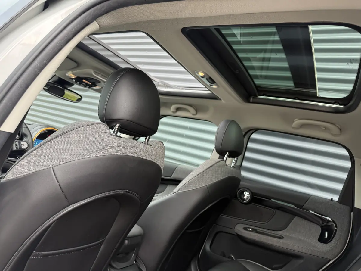 2.0 Cooper SE ALL4 Pano/Camera/H&K