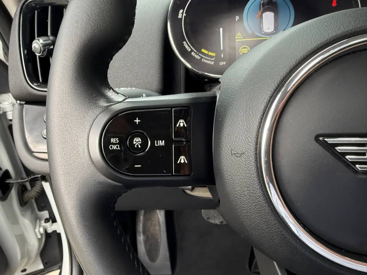 2.0 Cooper SE ALL4 Pano/Camera/H&K