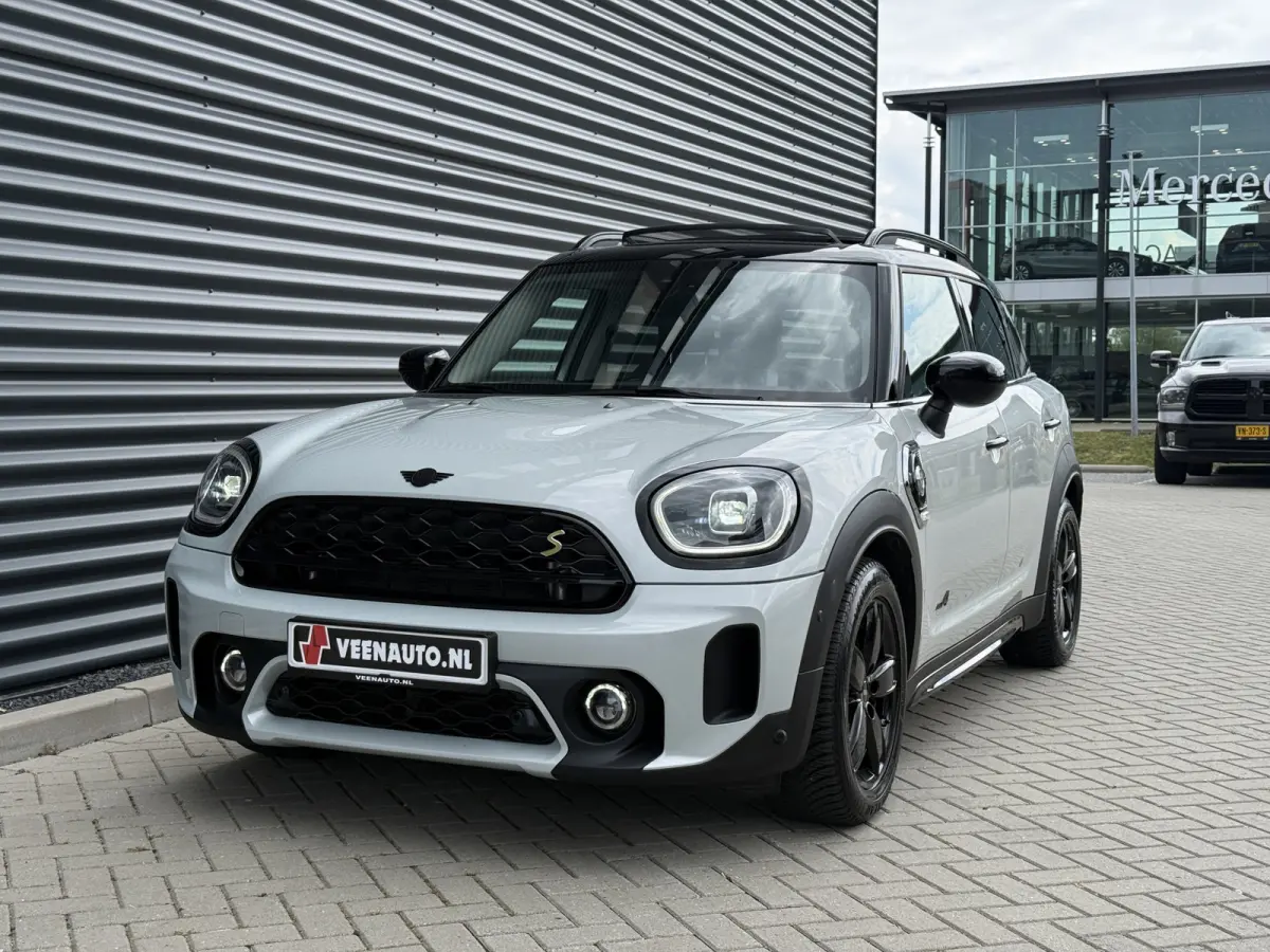 2.0 Cooper SE ALL4 Pano/Camera/H&K