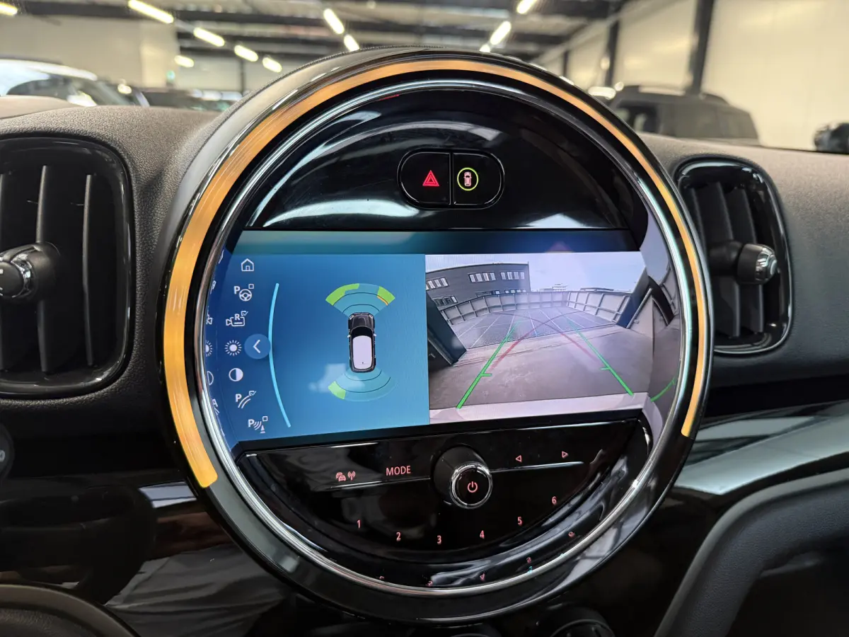 2.0 Cooper SE ALL4 Pano/Camera/H&K