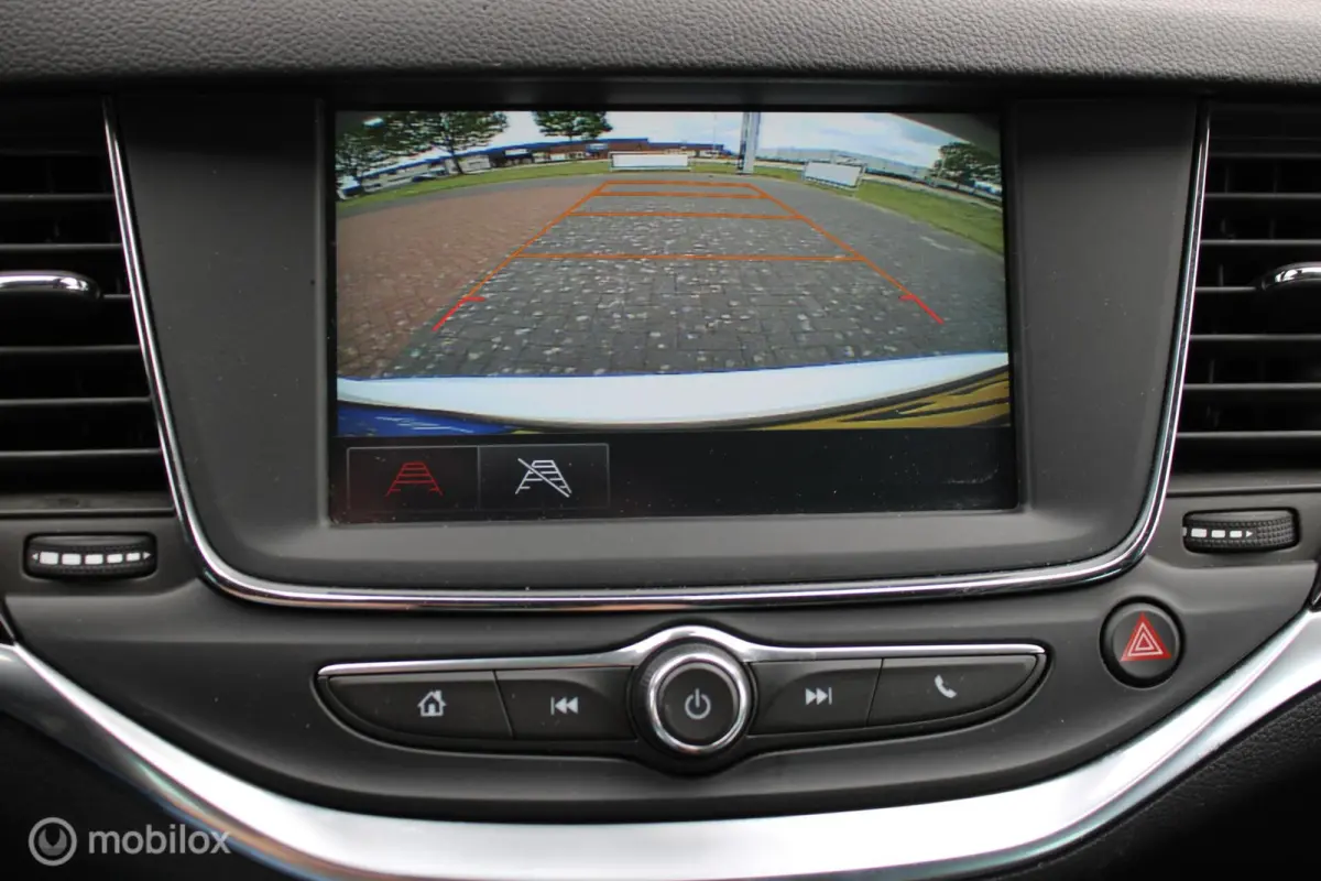 1.2 Design & Tech, Camera, Voor + achter Pdc, App connect, Clima, Dode hoek Detectie, Navi, Cruise, Comfort stoelen, 16 inch Lmv.