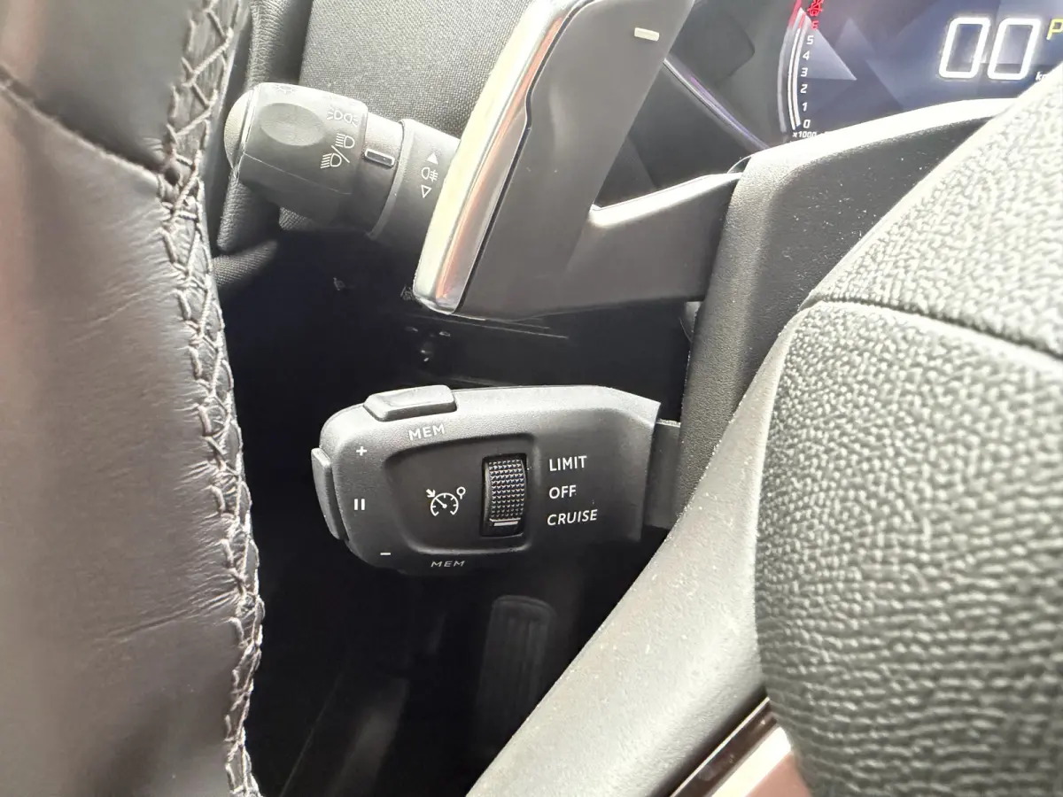 1.2 PureTech Carplay Automaat Onderhoudsboekje