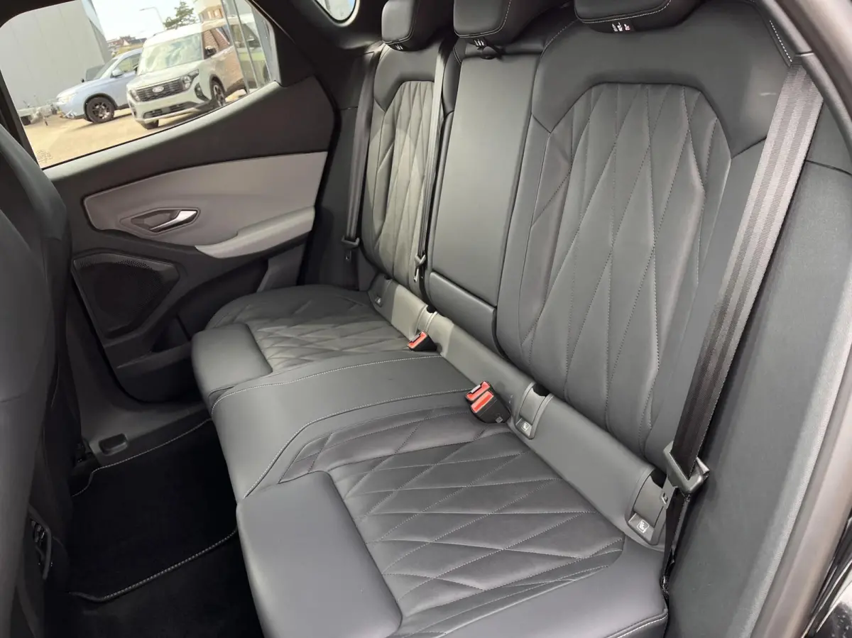 Premium Extended Range RWD 77 kWh Winterpack Adaptieve Cruise 360 Camera Leder Elek. Achterklep Keyless B&O 21'' Velgen Privacy Glass *Nieuwstaat*