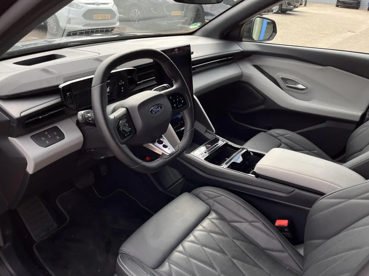 Premium Extended Range RWD 77 kWh Winterpack Adaptieve Cruise 360 Camera Leder Elek. Achterklep Keyless B&O 21'' Velgen Privacy Glass *Nieuwstaat*