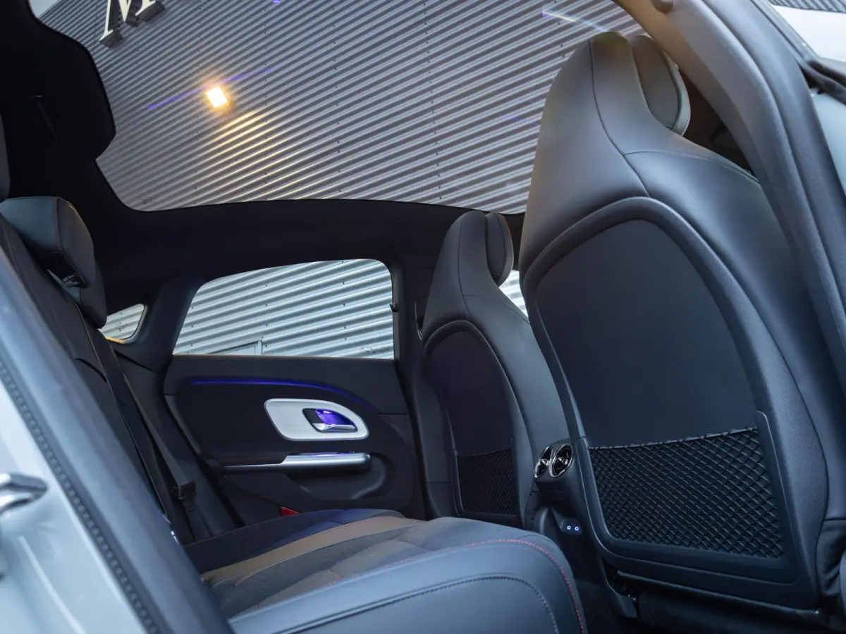 Limousine 250+ Launch Edition 85.5 kWh