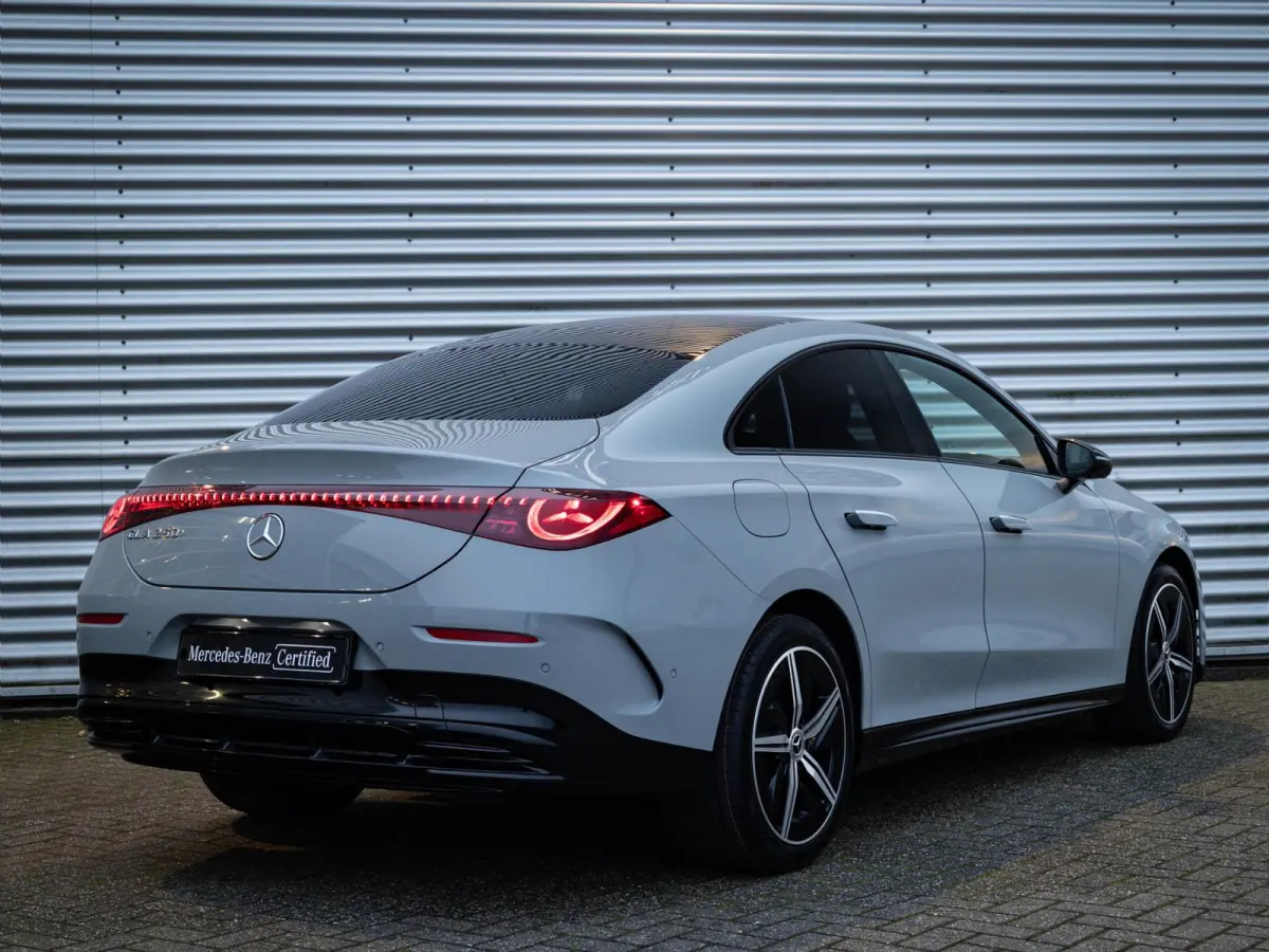Limousine 250+ Launch Edition 85.5 kWh