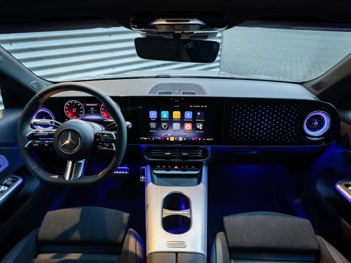 Limousine 250+ Launch Edition 85.5 kWh