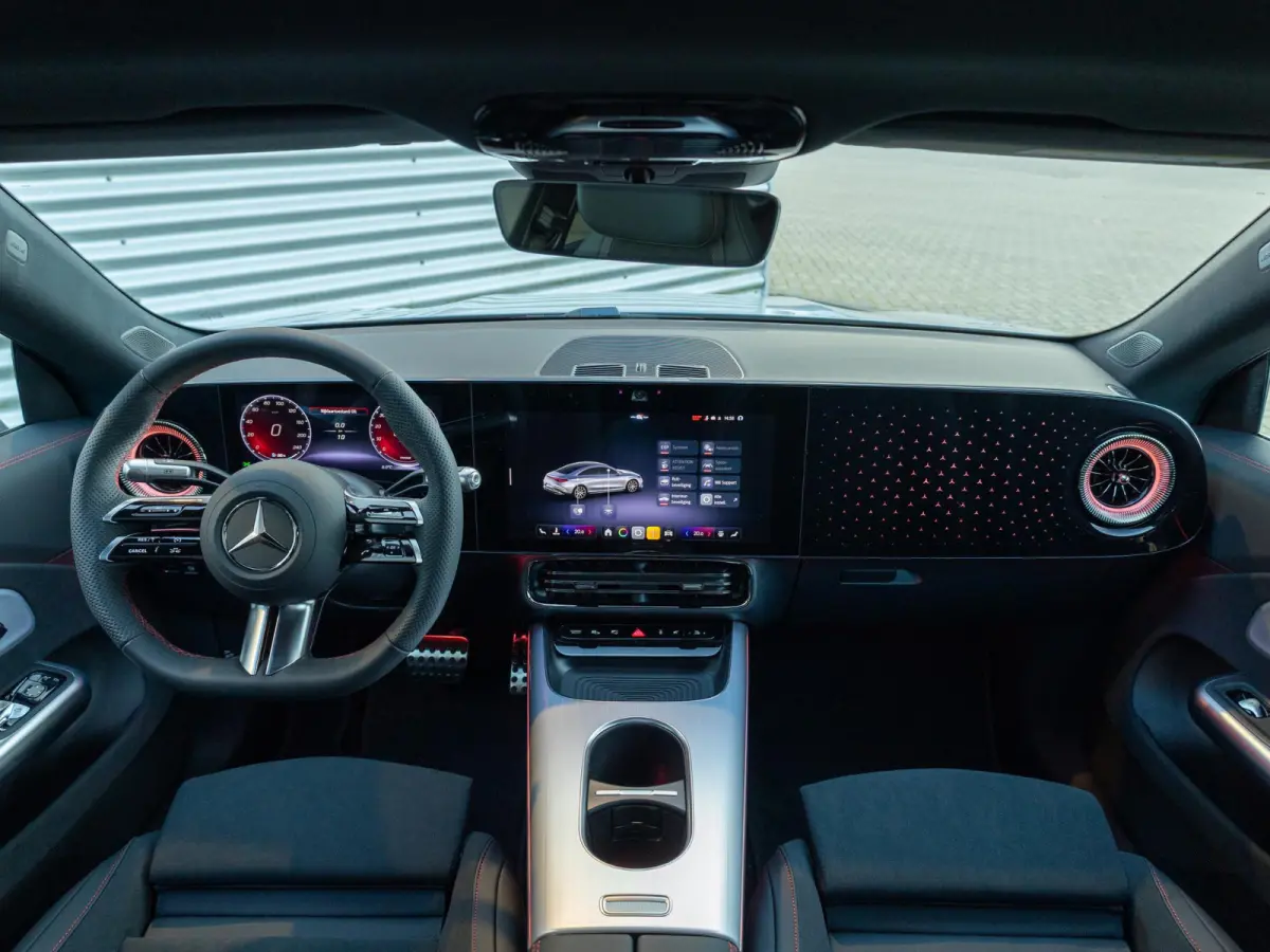 Limousine 250+ Launch Edition 85.5 kWh
