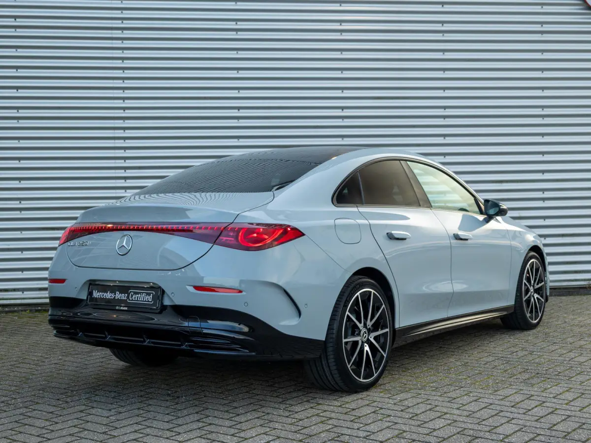Limousine 250+ Launch Edition 85.5 kWh