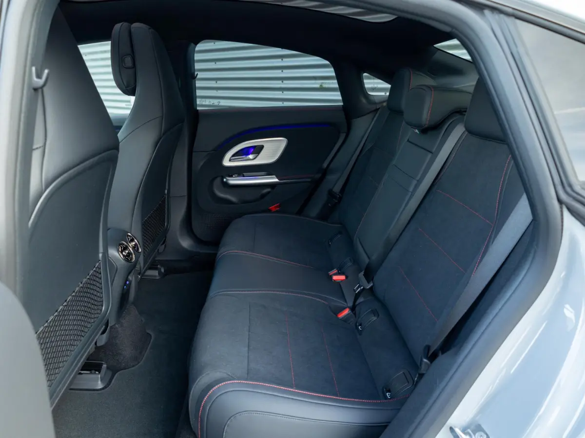 Limousine 250+ Launch Edition 85.5 kWh
