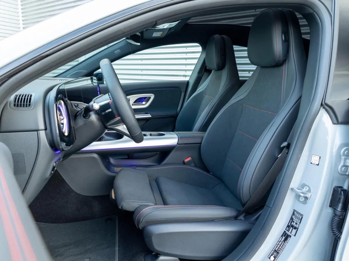 Limousine 250+ Launch Edition 85.5 kWh