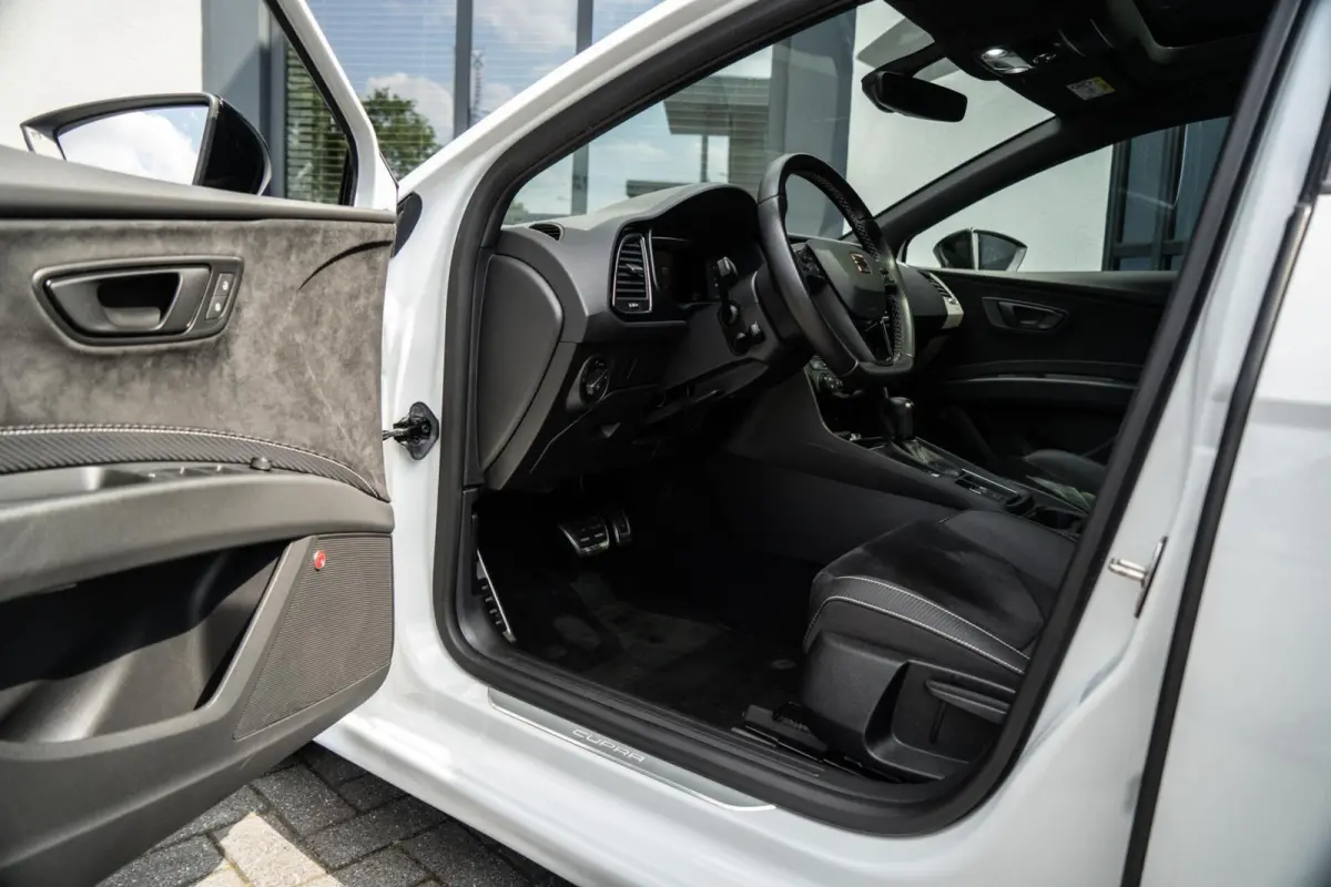 2.0 TSI CUPRA PANO / KLEP / CAMERA