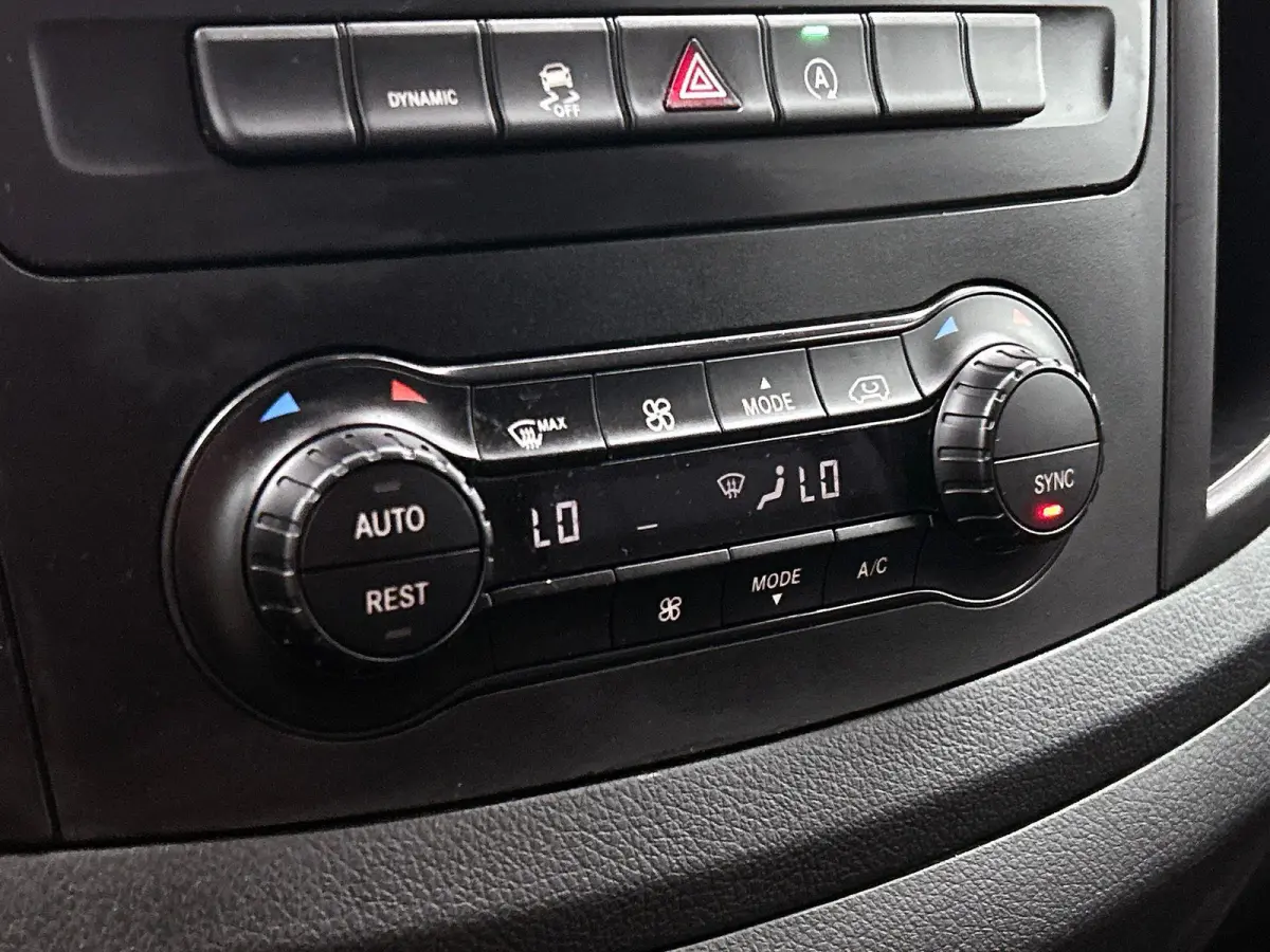 114 CDI Lang Automaat Apple Carplay Camera Trekhaak Cruise control Airco Bluetooth
