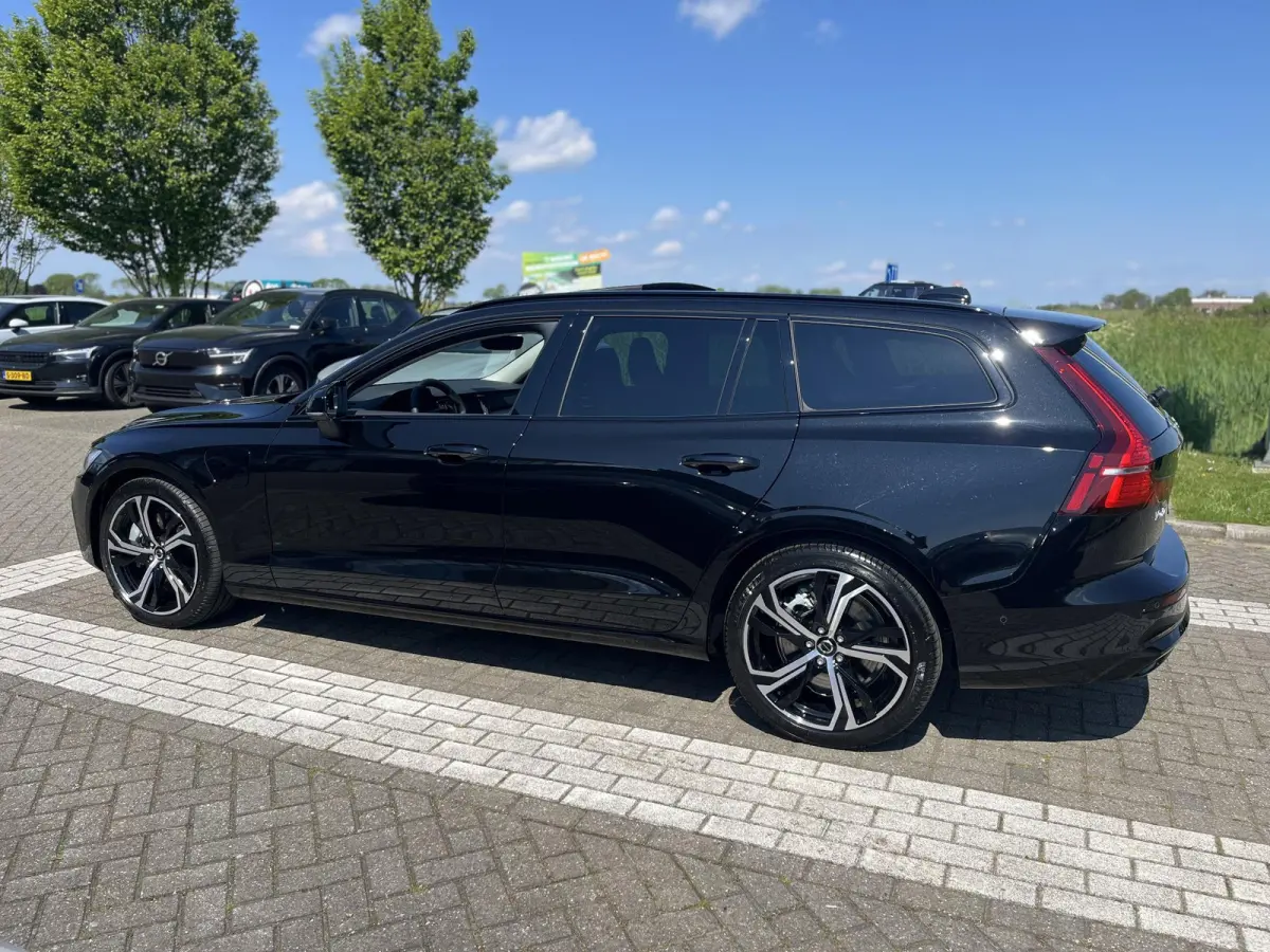 T6 Plug-in hybrid AWD Ultra Dark | Panoramadak | 360 Graden Camera | Demonstratie Auto | Climate Pack |