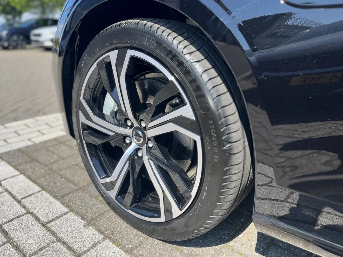 T6 Plug-in hybrid AWD Ultra Dark | Panoramadak | 360 Graden Camera | Demonstratie Auto | Climate Pack |