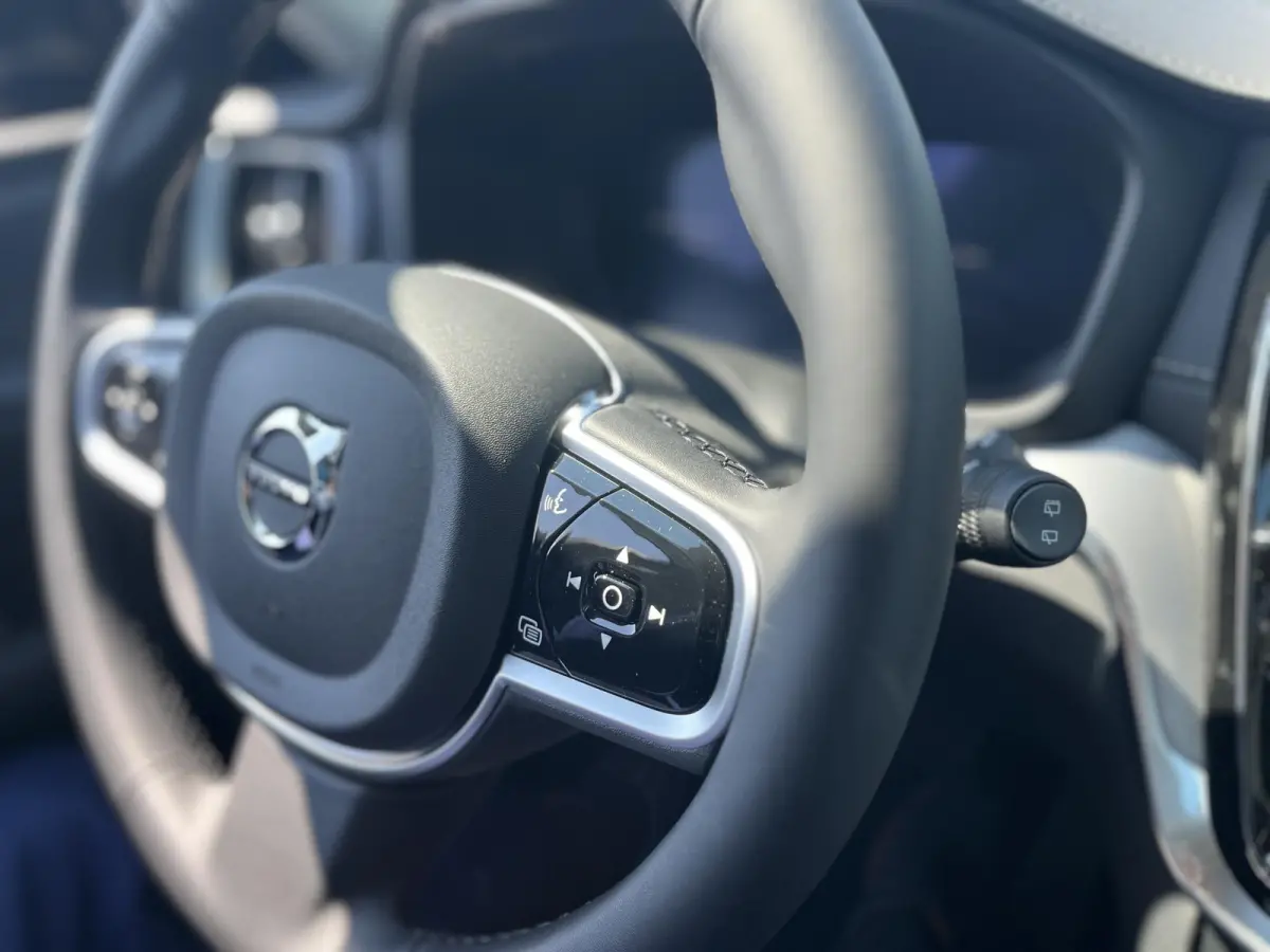 T6 Plug-in hybrid AWD Ultra Dark | Panoramadak | 360 Graden Camera | Demonstratie Auto | Climate Pack |