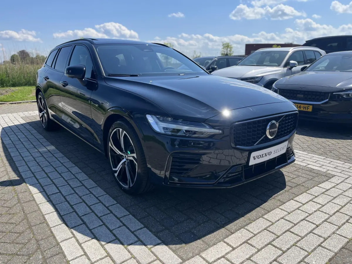 T6 Plug-in hybrid AWD Ultra Dark | Panoramadak | 360 Graden Camera | Demonstratie Auto | Climate Pack |