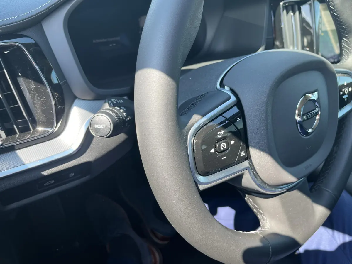 T6 Plug-in hybrid AWD Ultra Dark | Panoramadak | 360 Graden Camera | Demonstratie Auto | Climate Pack |