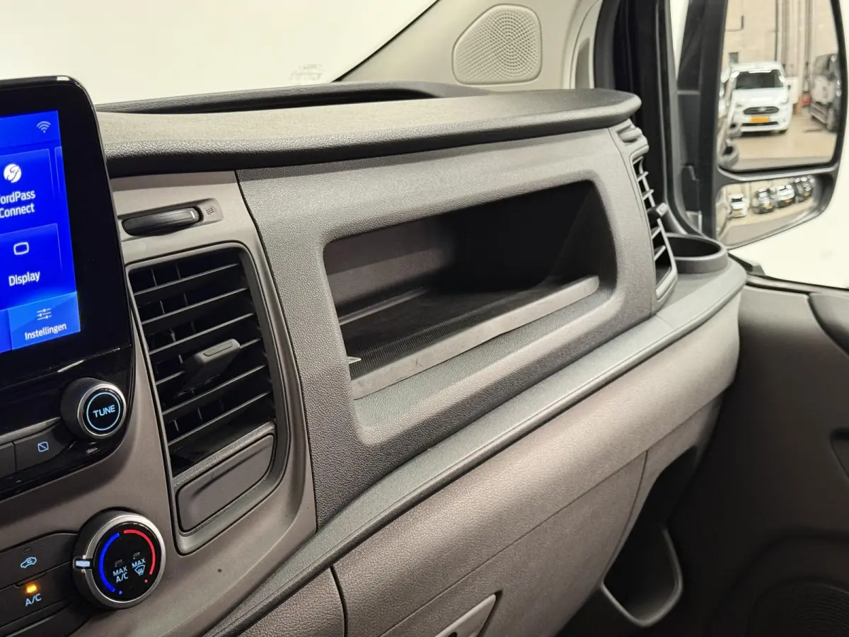 300 2.0 TDCI L2H1 Trend Automaat Airco Navigatie Cruise Control Camera Parkeersensoren