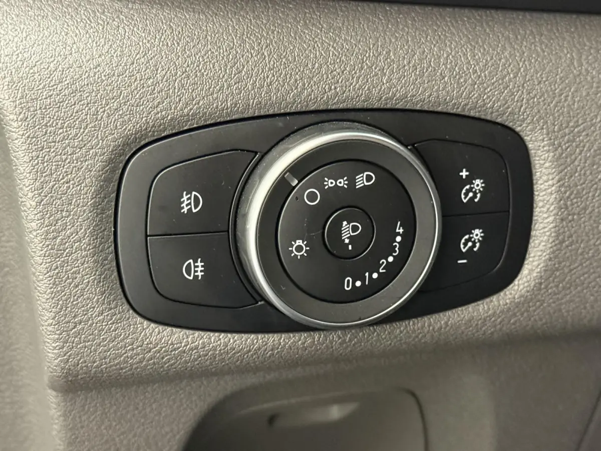 300 2.0 TDCI L2H1 Trend Automaat Airco Navigatie Cruise Control Camera Parkeersensoren
