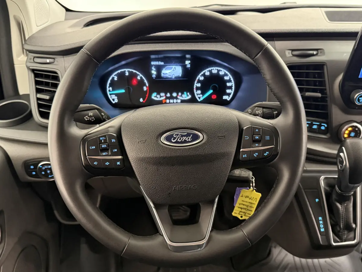 300 2.0 TDCI L2H1 Trend Automaat Airco Navigatie Cruise Control Camera Parkeersensoren