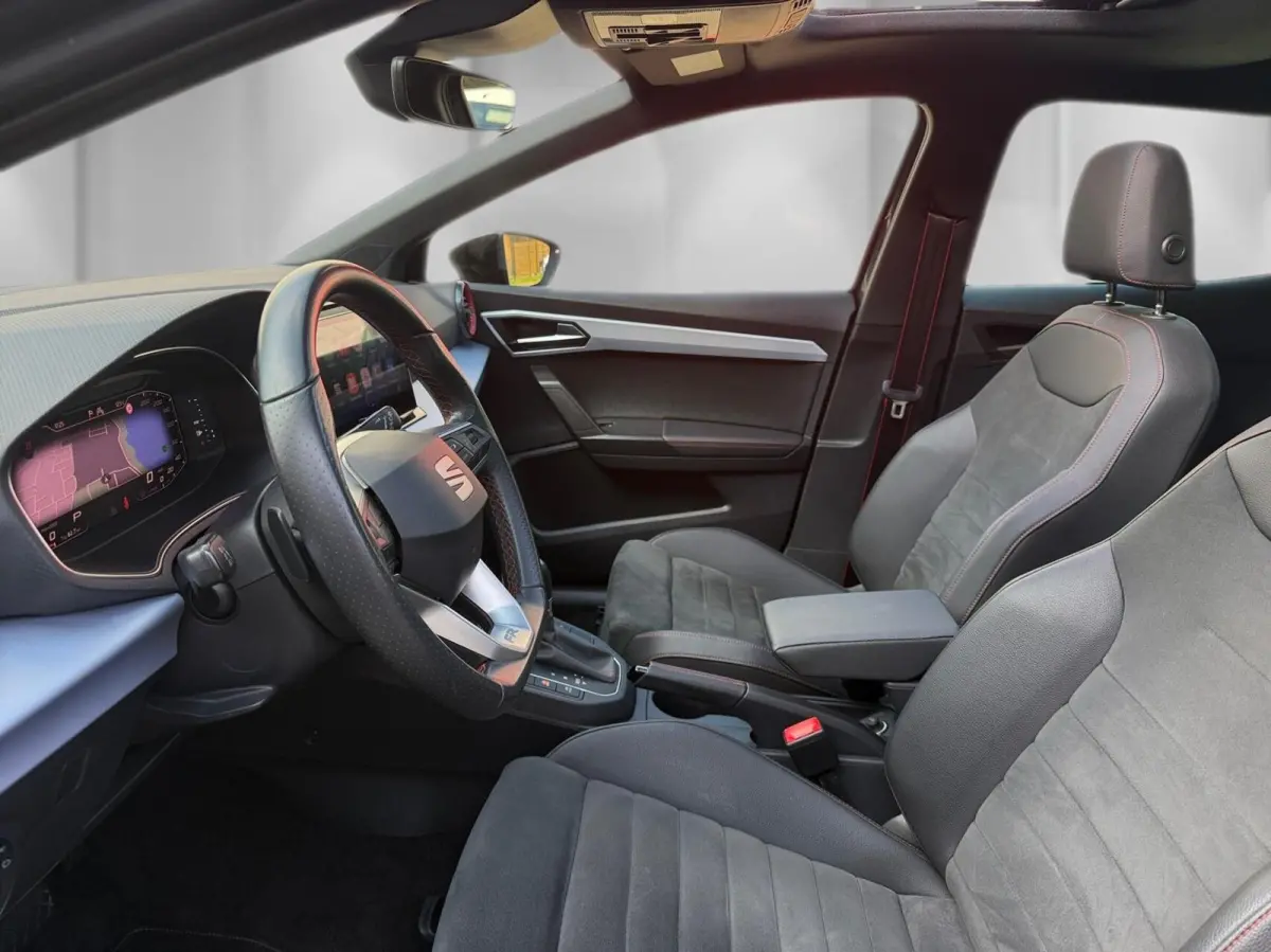 1.0 TSI FR Evo Plus*Pano*LED*Beats*Cam*Keyless*Carpaly*Alcantara*ACC*Lane