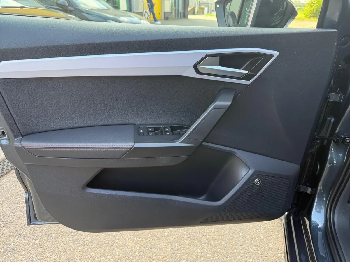 1.0 TSI FR Evo Plus*Pano*LED*Beats*Cam*Keyless*Carpaly*Alcantara*ACC*Lane