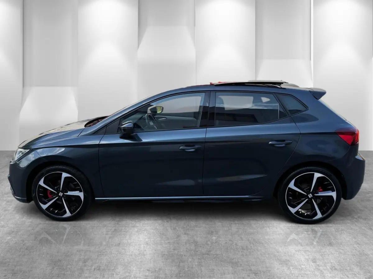 1.0 TSI FR Evo Plus*Pano*LED*Beats*Cam*Keyless*Carpaly*Alcantara*ACC*Lane
