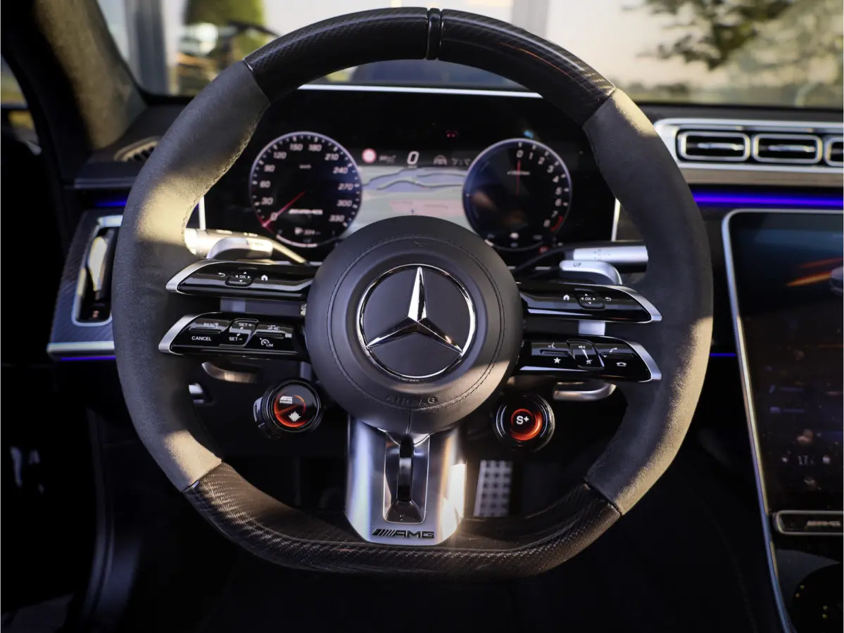 AMG 63 S E Performance | 802 PK | PANO | BURMESTER 4D | ENTERTAINMENT | CARBON | MASSAGE | 4W-STURING | LUCHTVERING | DIGITAL-LIGHT
