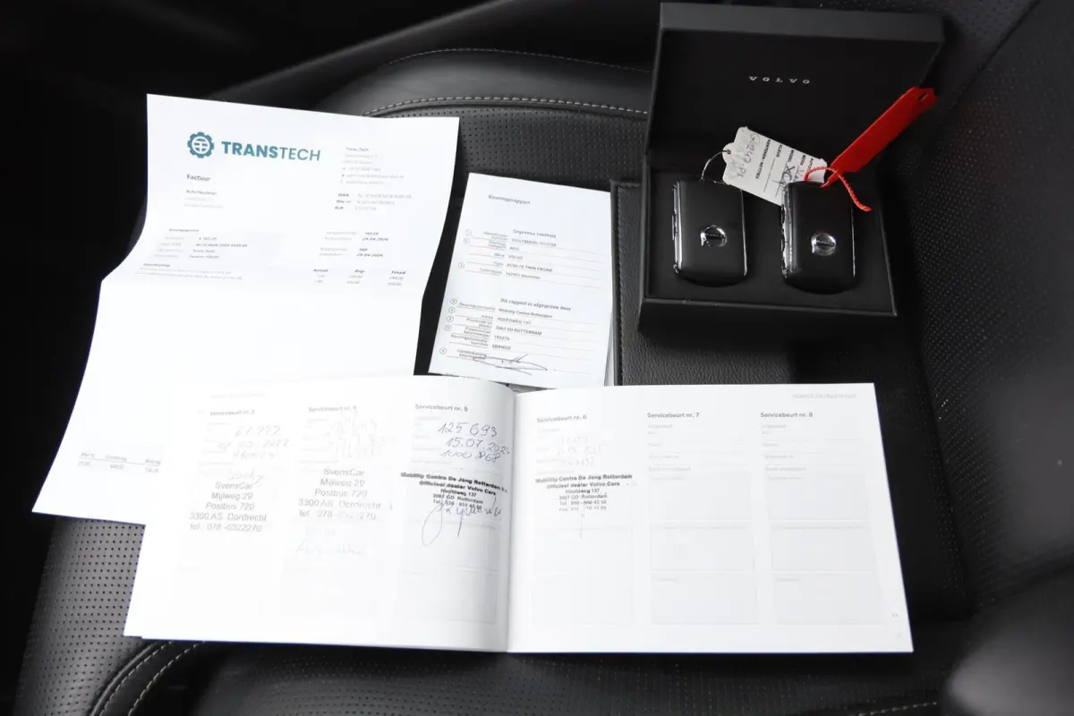 2.0 T8 Twin Engine 391 pk AWD R-Design Intro Edition 7 Persoons