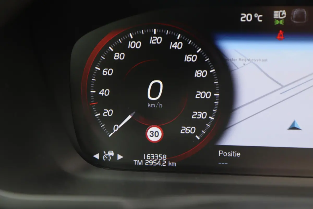 2.0 T8 Twin Engine 391 pk AWD R-Design Intro Edition 7 Persoons