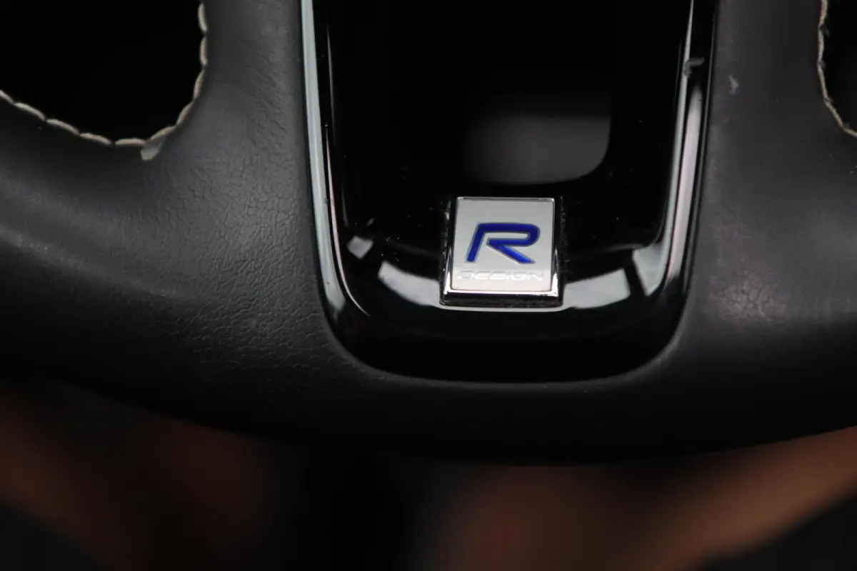 2.0 T8 Twin Engine 391 pk AWD R-Design Intro Edition 7 Persoons