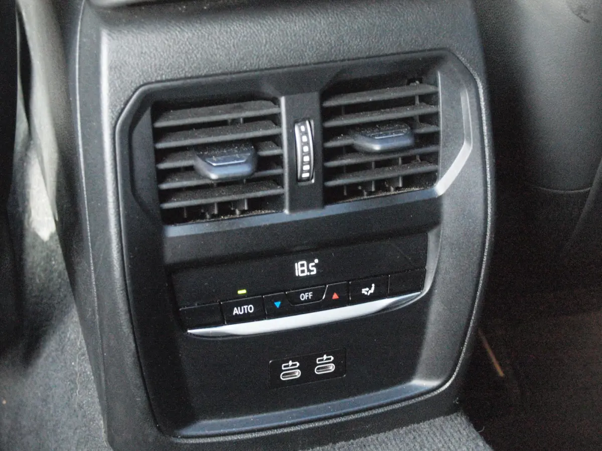 320e | LCI | M-Pakket | Panoramadak | Sfeerverlichting | Facelift |