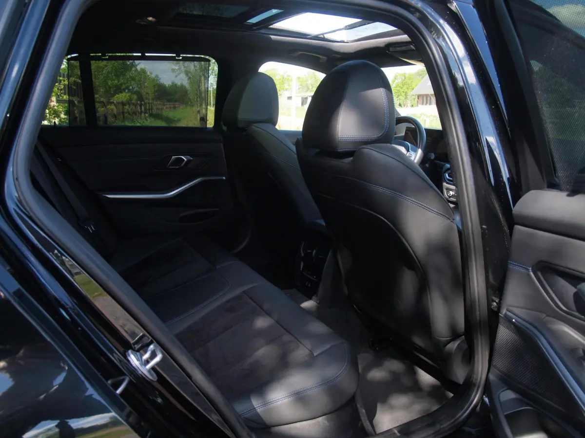 320e | LCI | M-Pakket | Panoramadak | Sfeerverlichting | Facelift |
