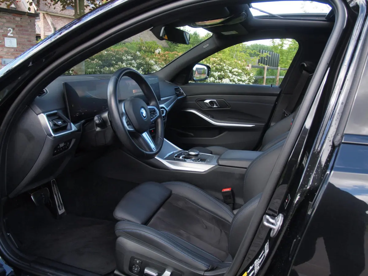 320e | LCI | M-Pakket | Panoramadak | Sfeerverlichting | Facelift |