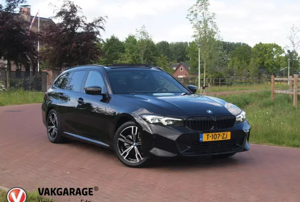 320e | LCI | M-Pakket | Panoramadak | Sfeerverlichting | Facelift |